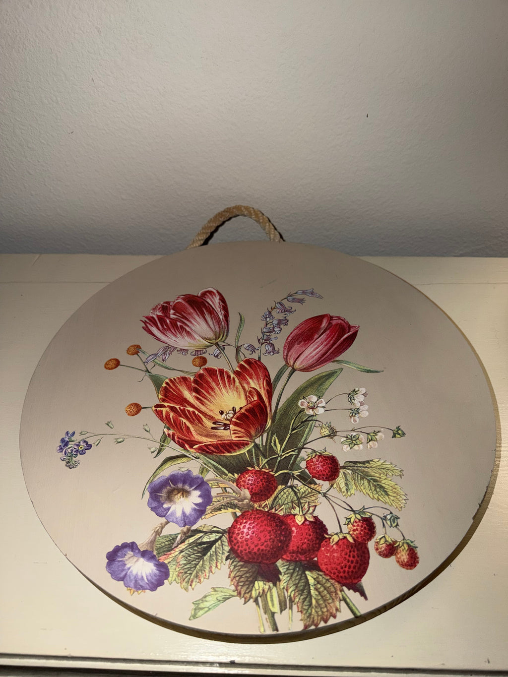 Round Botanical Decoupage Wood Cutting Board with Rope Handle