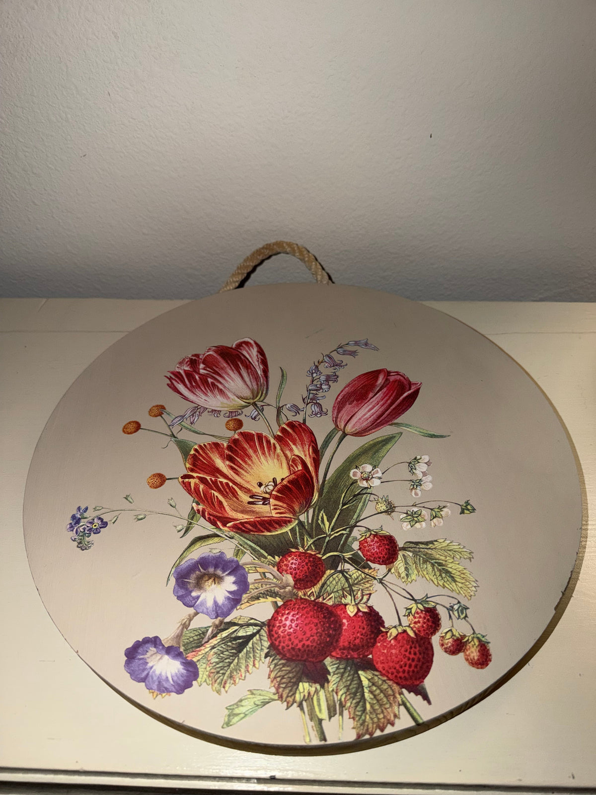 Round Botanical Decoupage Wood Cutting Board with Rope Handle
