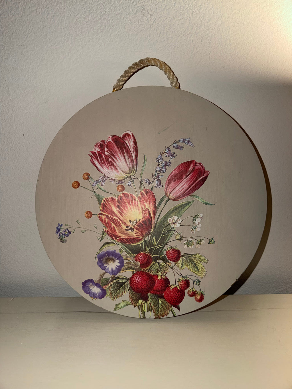 Round Botanical Decoupage Wood Cutting Board with Rope Handle