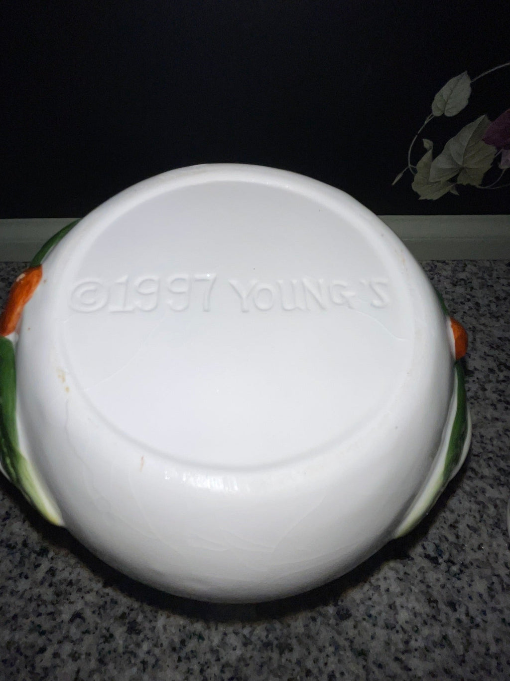 Bottom of NINS cookie jar body showing clean unglazed base
