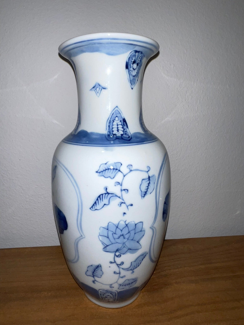 Bottom of vase showing Made in China stamp